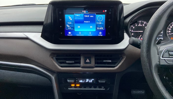 2022 Maruti BREZZA ZXI + AT SMART HYBRID DUAL TONE, Petrol, Automatic, 16,626 km, Air Conditioner