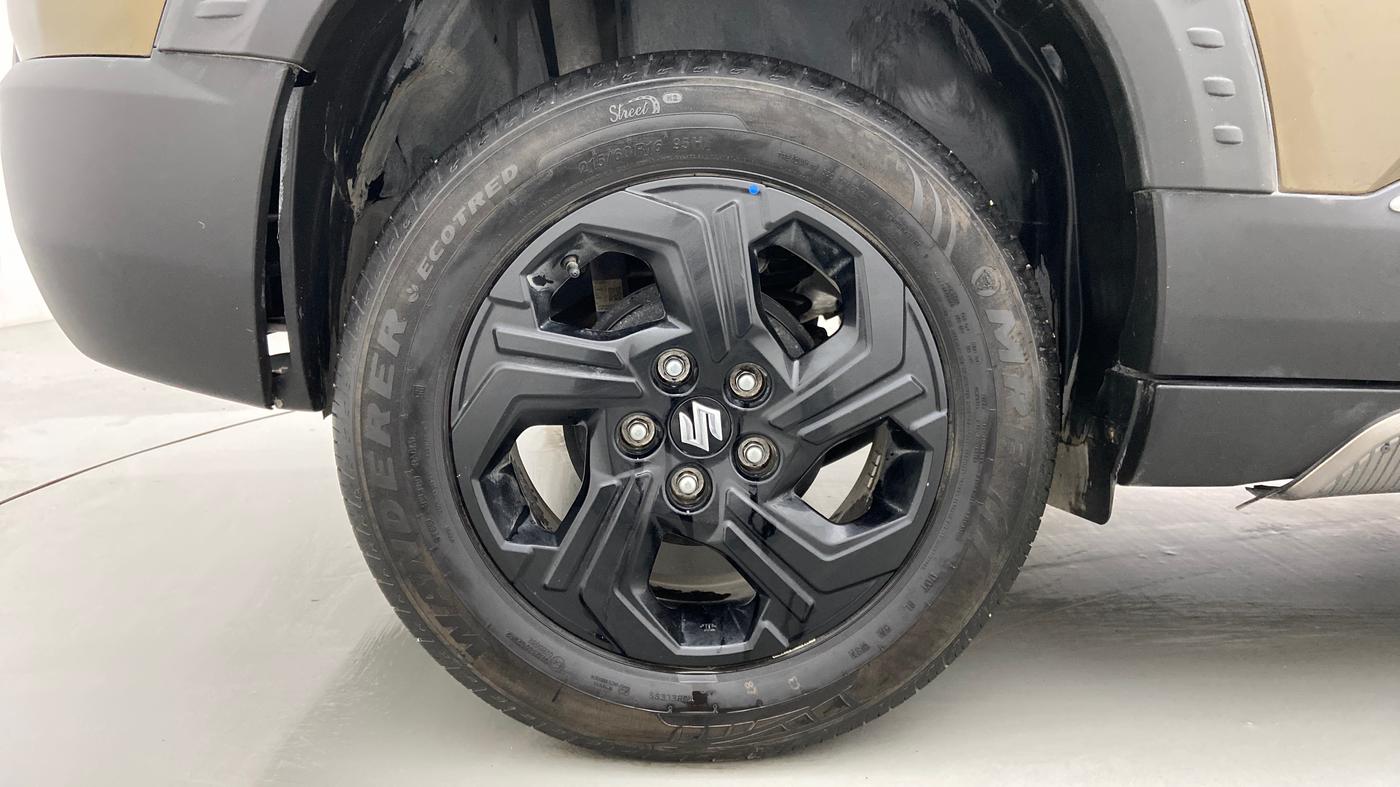 2022 Maruti BREZZA ZXI + AT SMART HYBRID DUAL TONE, Petrol, Automatic, 16,626 km, Right Rear Wheel