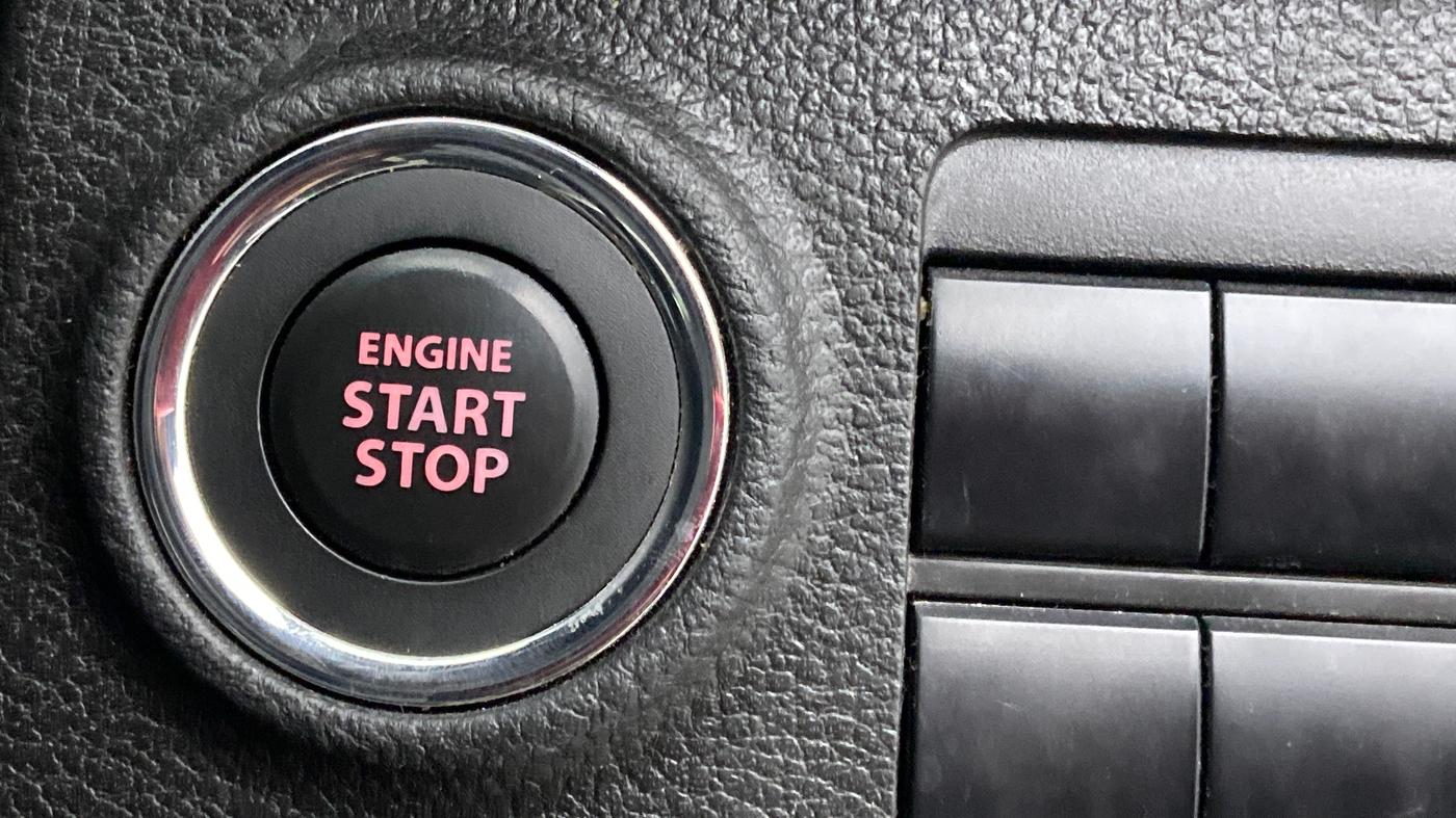 2022 Maruti BREZZA ZXI + AT SMART HYBRID DUAL TONE, Petrol, Automatic, 16,626 km, Keyless Start/ Stop Button