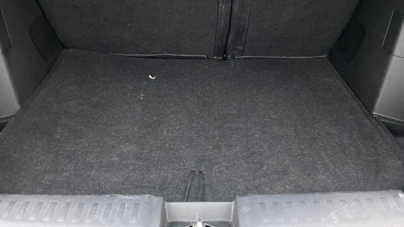 2022 Maruti BREZZA ZXI + AT SMART HYBRID DUAL TONE, Petrol, Automatic, 16,626 km, Boot Inside