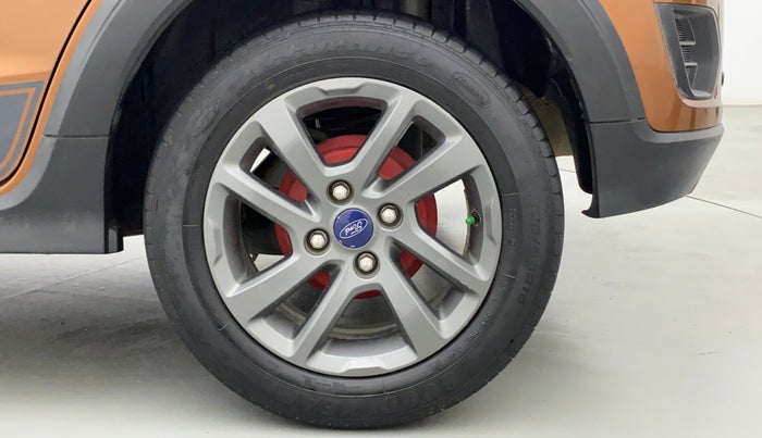 2019 Ford FREESTYLE TITANIUM 1.5 DIESEL, Diesel, Manual, 53,562 km, Left Rear Wheel