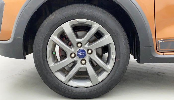 2019 Ford FREESTYLE TITANIUM 1.5 DIESEL, Diesel, Manual, 53,562 km, Left Front Wheel