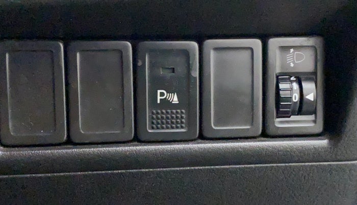 2016 Maruti Baleno DELTA PETROL 1.2, Petrol, Manual, 72,660 km, Dashboard - Headlight height adjustment not working