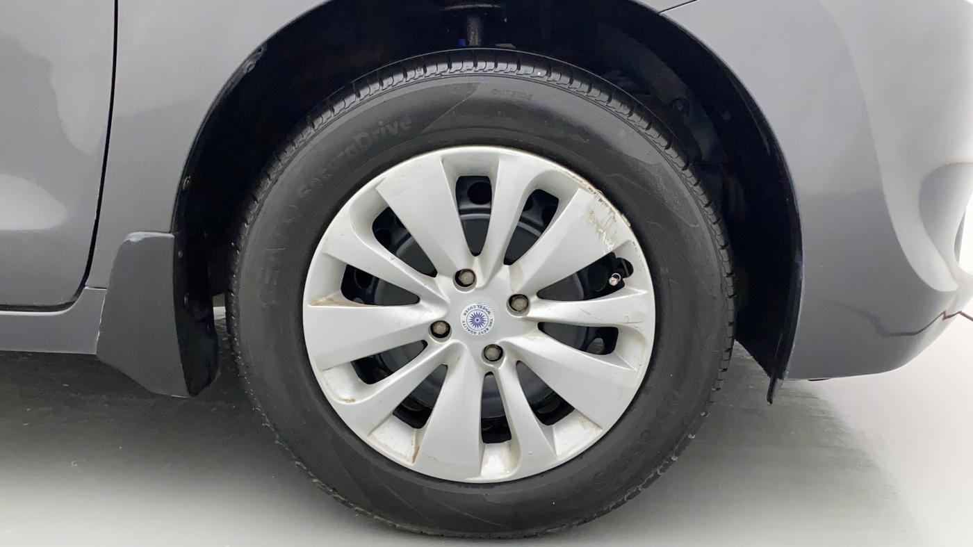 2016 Maruti Baleno DELTA PETROL 1.2, Petrol, Manual, 72,660 km, Right Front Wheel