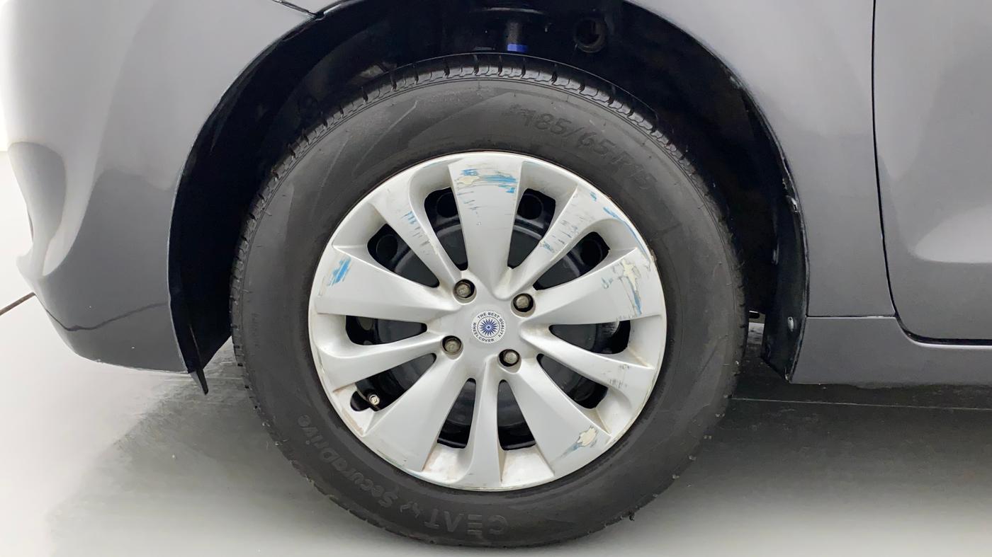 2016 Maruti Baleno DELTA PETROL 1.2, Petrol, Manual, 72,660 km, Left Front Wheel