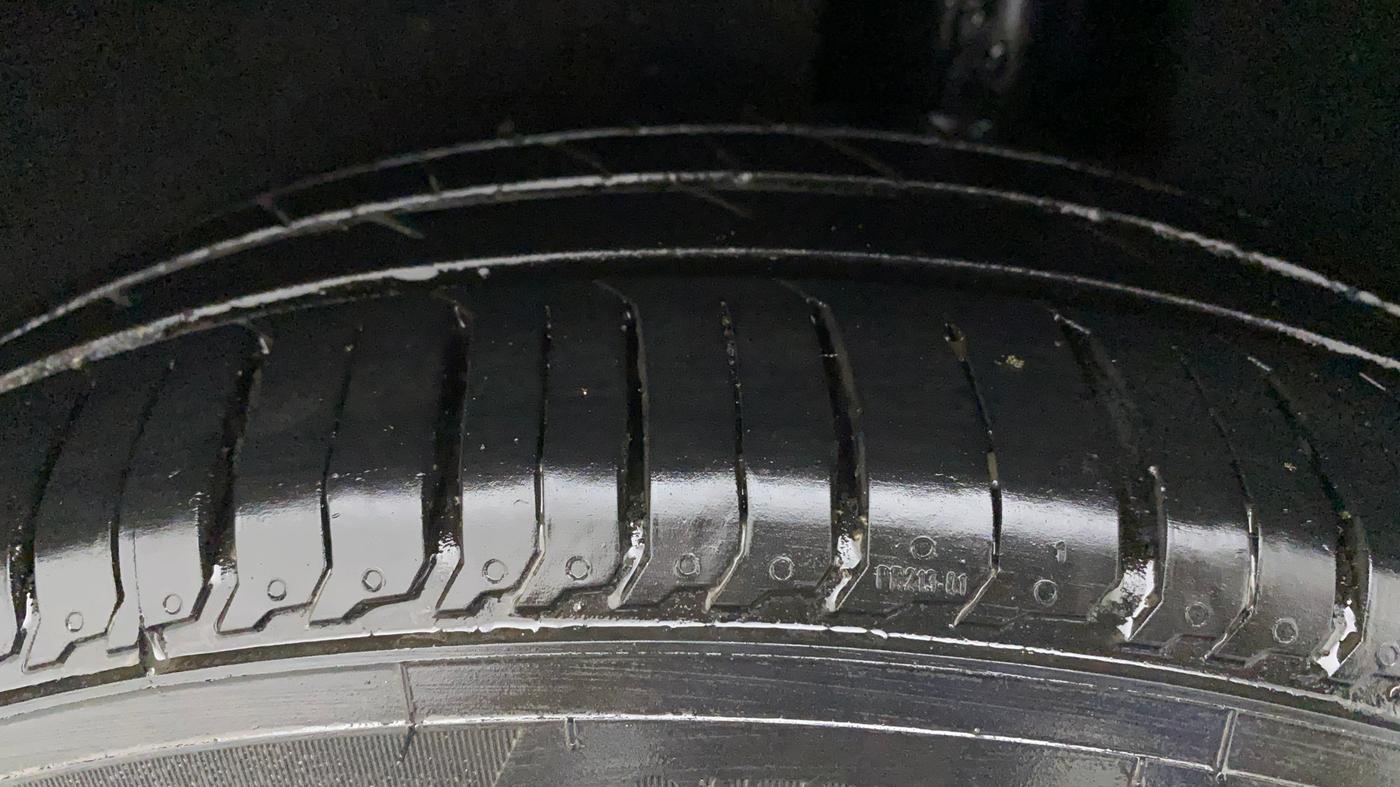 2016 Maruti Baleno DELTA PETROL 1.2, Petrol, Manual, 72,660 km, Left Rear Tyre Tread