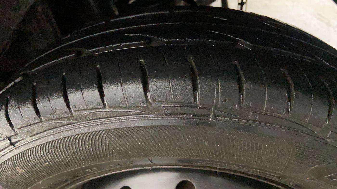 2014 Maruti Alto 800 VXI, Petrol, Manual, 37,897 km, Left Rear Tyre Tread