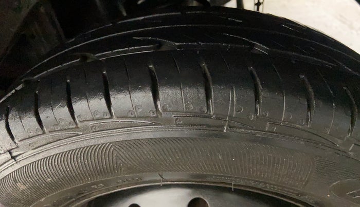 2014 Maruti Alto 800 VXI, Petrol, Manual, 37,791 km, Left Rear Tyre Tread