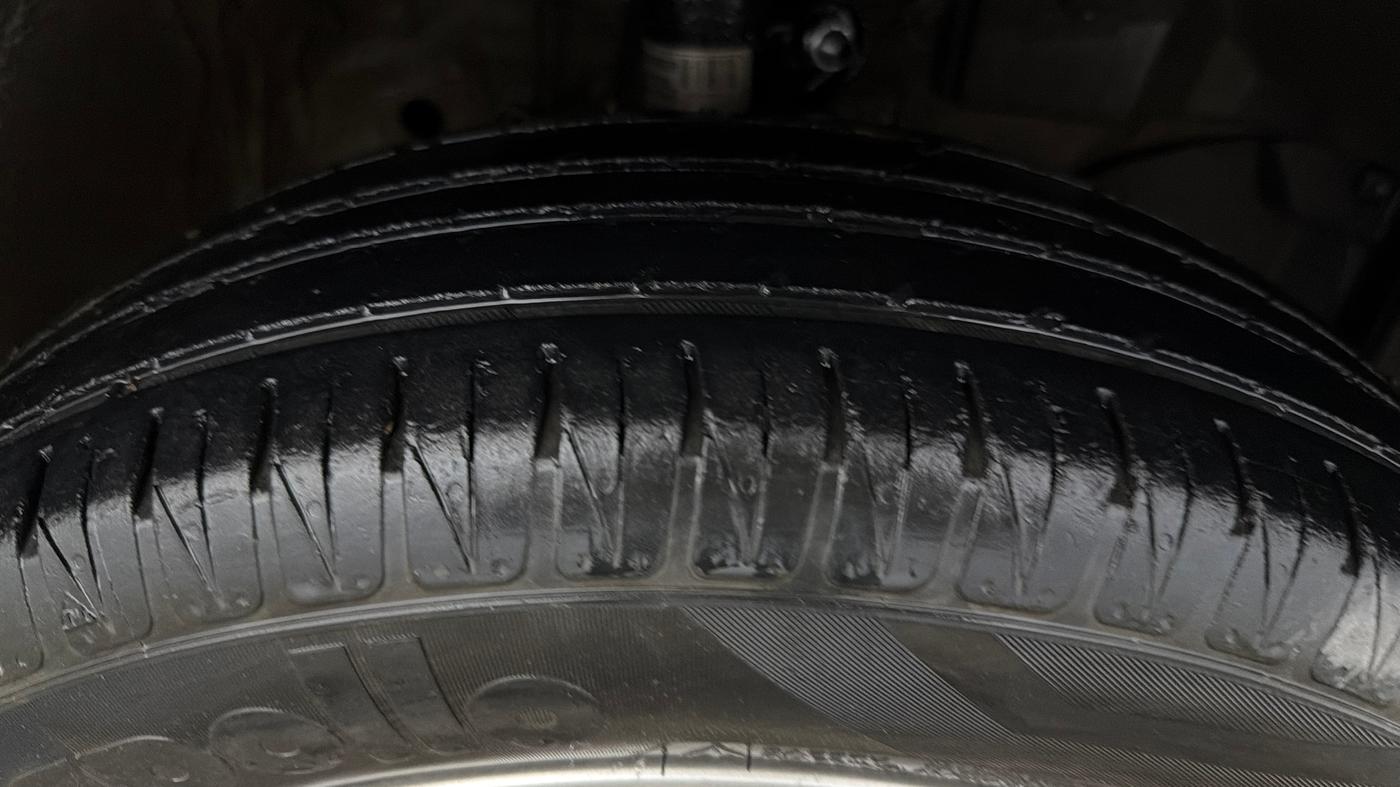 2018 Honda Amaze 1.2L I-VTEC VX, Petrol, Manual, 81,141 km, Right Front Tyre Tread