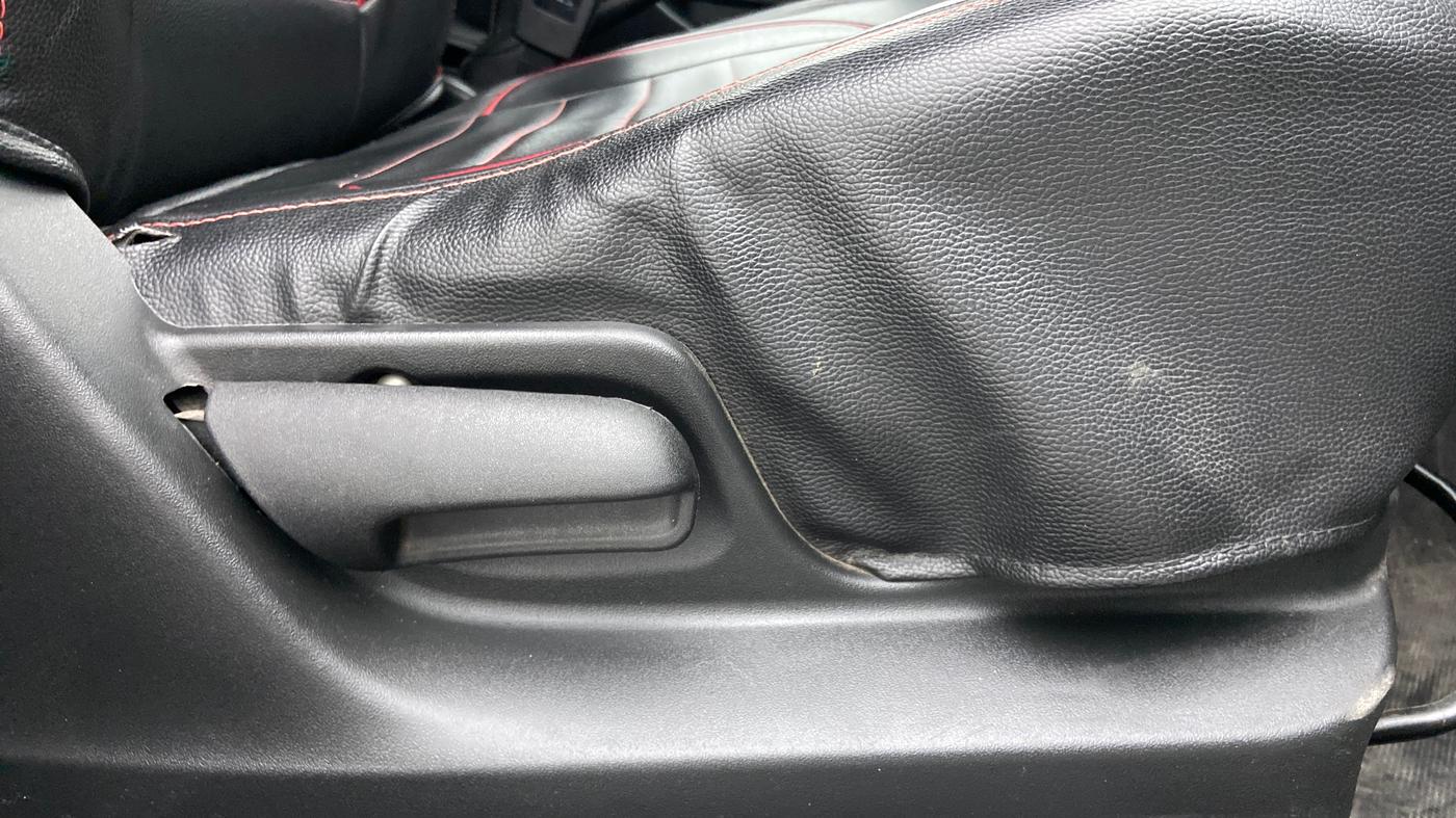 2013 Maruti Swift VXI, Petrol, Manual, 79,202 km, Driver Side Adjustment Panel