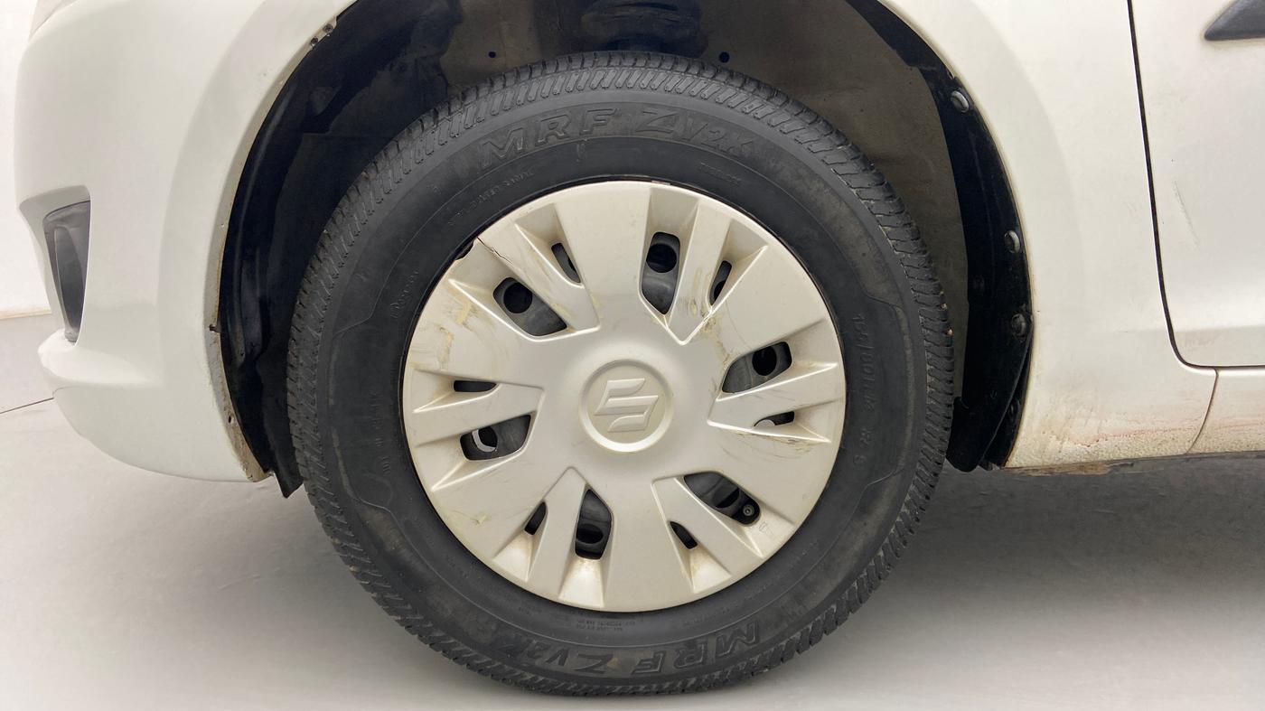 2013 Maruti Swift VXI, Petrol, Manual, 79,202 km, Left Front Wheel
