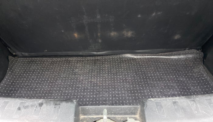 2013 Maruti Swift VXI, Petrol, Manual, 79,202 km, Boot Inside