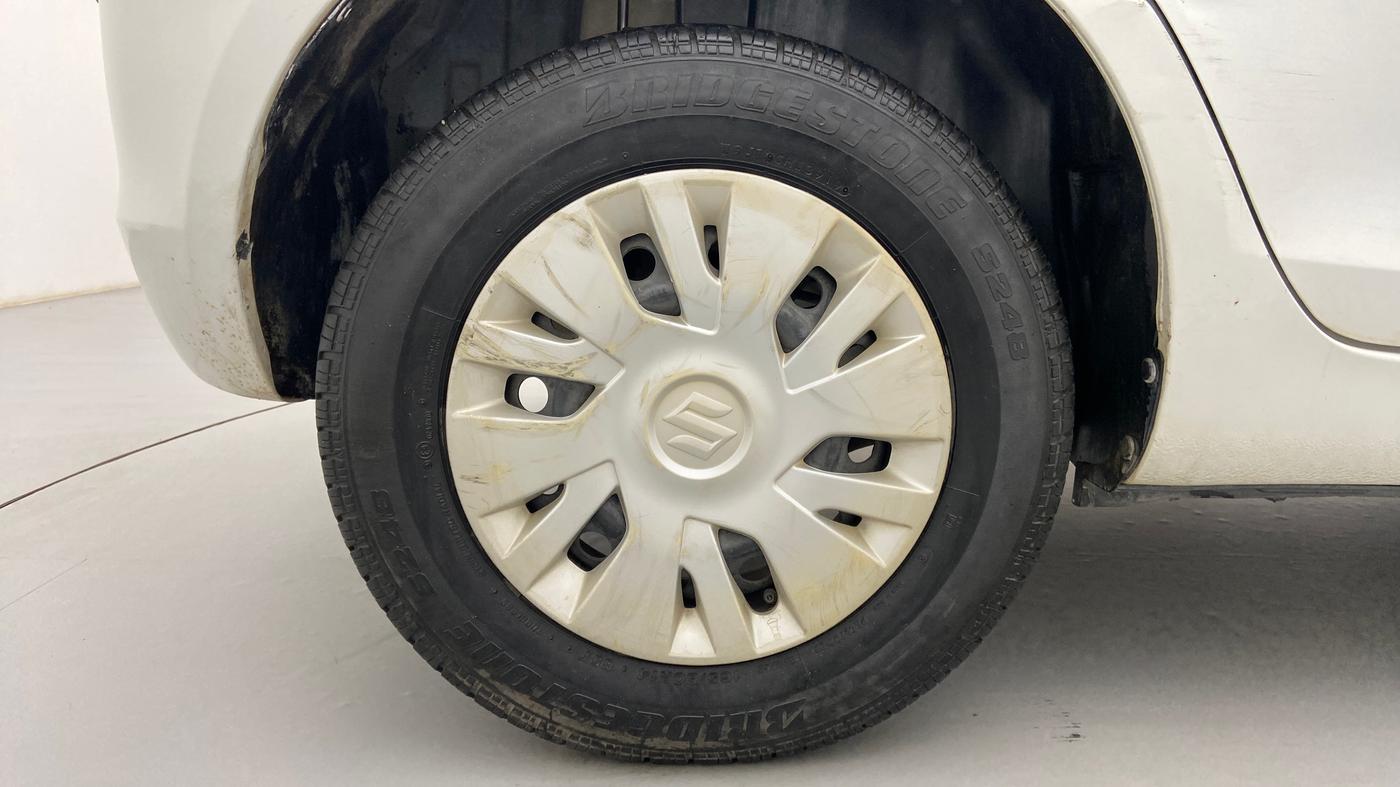 2013 Maruti Swift VXI, Petrol, Manual, 79,202 km, Right Rear Wheel
