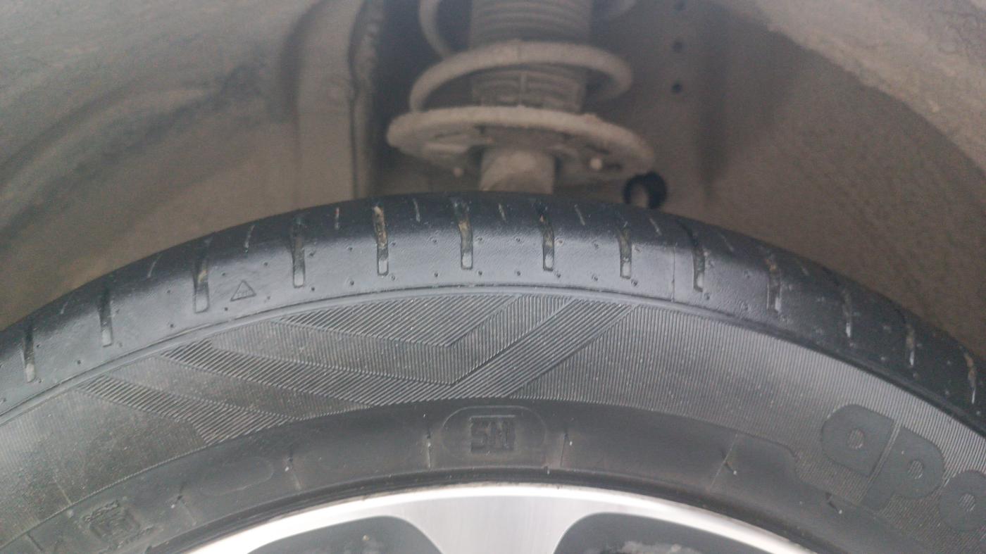 2022 Maruti Baleno ALPHA PETROL 1.2, Petrol, Manual, 26,107 km, Left Front Tyre Tread