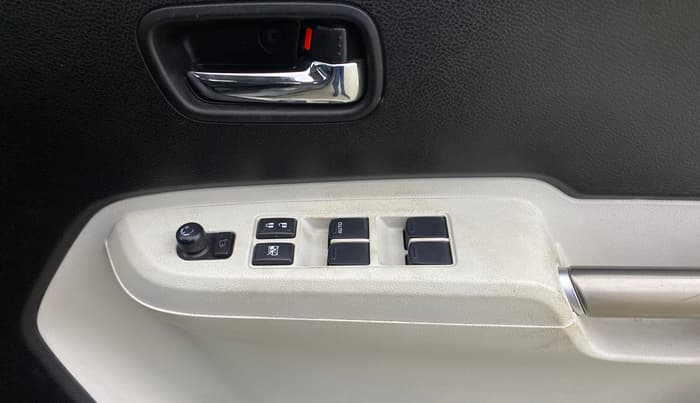 2018 Maruti IGNIS ZETA 1.2 AMT, Petrol, Automatic, 75,022 km, Driver Side Door Panels Control