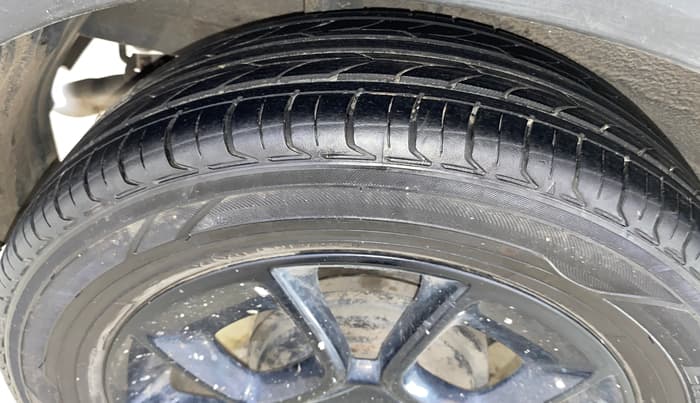 2018 Maruti IGNIS ZETA 1.2 AMT, Petrol, Automatic, 75,022 km, Right Rear Tyre Tread