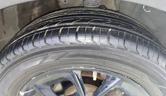 2018 Maruti IGNIS ZETA 1.2 AMT, Petrol, Automatic, 75,022 km, Right Front Tyre Tread