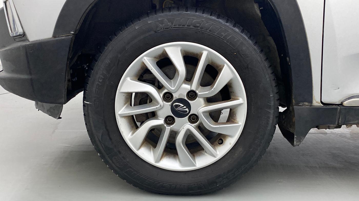 2016 Mahindra Kuv100 K8 D 5 STR, Diesel, Manual, 63,991 km, Left Front Wheel