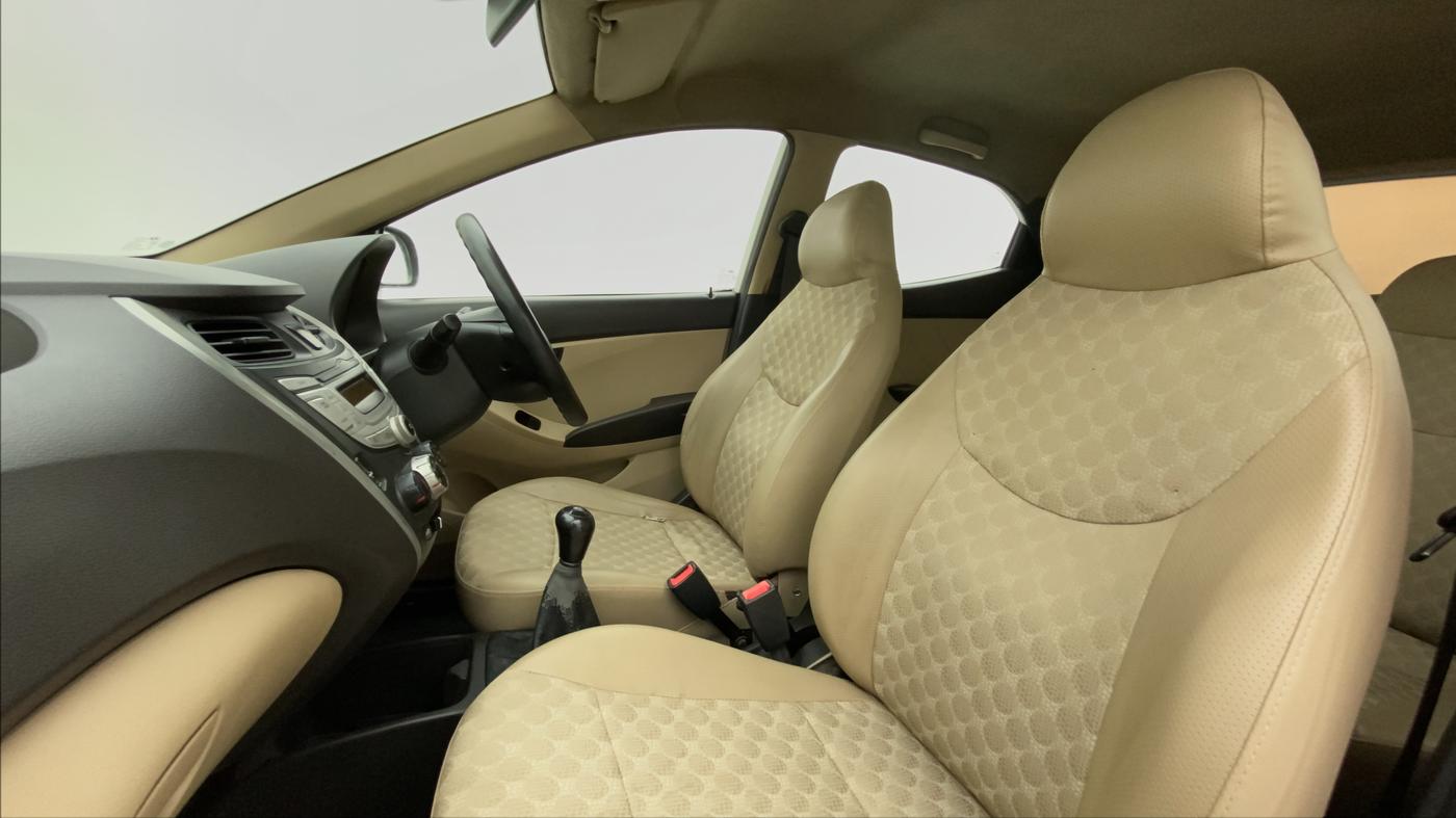 2018 Hyundai Eon MAGNA +, Petrol, Manual, 75,822 km, Right Side Front Door Cabin