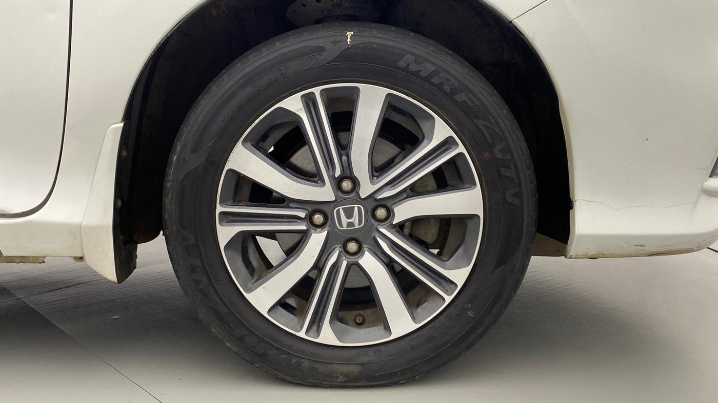 2018 Honda City V MT PETROL, Petrol, Manual, 33,514 km, Right Front Wheel