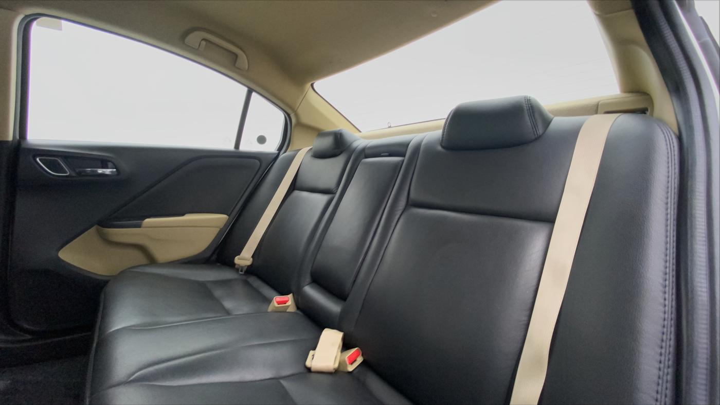 2018 Honda City V MT PETROL, Petrol, Manual, 33,514 km, Right Side Rear Door Cabin