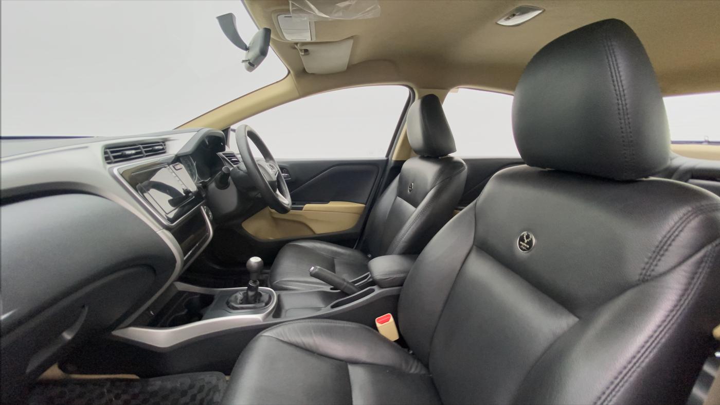 2018 Honda City V MT PETROL, Petrol, Manual, 33,514 km, Right Side Front Door Cabin