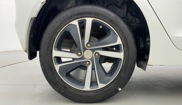 2021 Tata ALTROZ XZ 1.5 RTQ, Diesel, Manual, 40,007 km, Right Rear Wheel