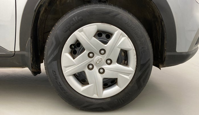 2019 Hyundai VENUE S 1.2, Petrol, Manual, 58,966 km, Right Front Wheel