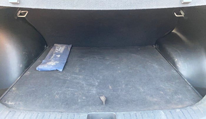 2021 Hyundai Creta S 1.5 DIESEL, Diesel, Manual, 65,641 km, Boot Inside