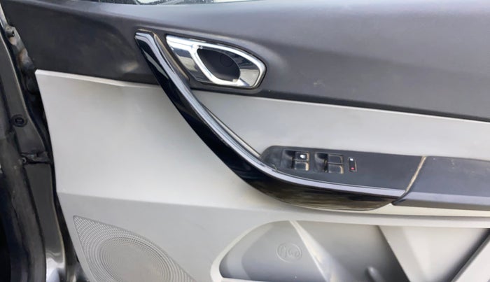 2020 Tata Tiago XZA PLUS PETROL, Petrol, Automatic, 70,575 km, Driver Side Door Panels Control