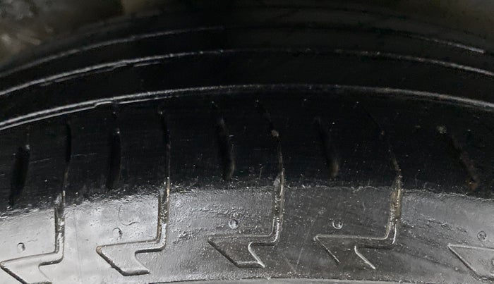 2017 Honda WR-V 1.2 i-VTEC VX MT, Petrol, Manual, 23,183 km, Right Rear Tyre Tread