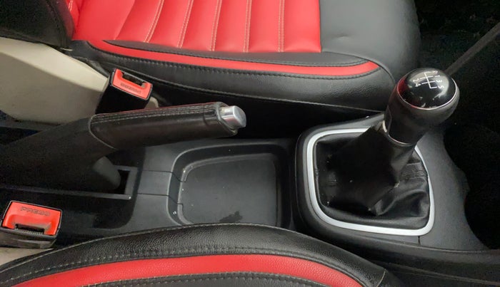 2014 Volkswagen Polo HIGHLINE1.2L, Petrol, Manual, 96,061 km, Gear Lever