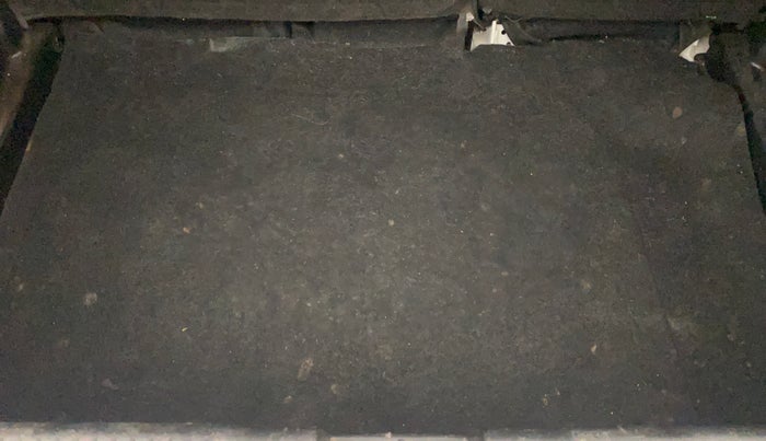 2023 Maruti Swift ZXI PLUS AMT DUAL TONE, Petrol, Automatic, 19,538 km, Boot Inside