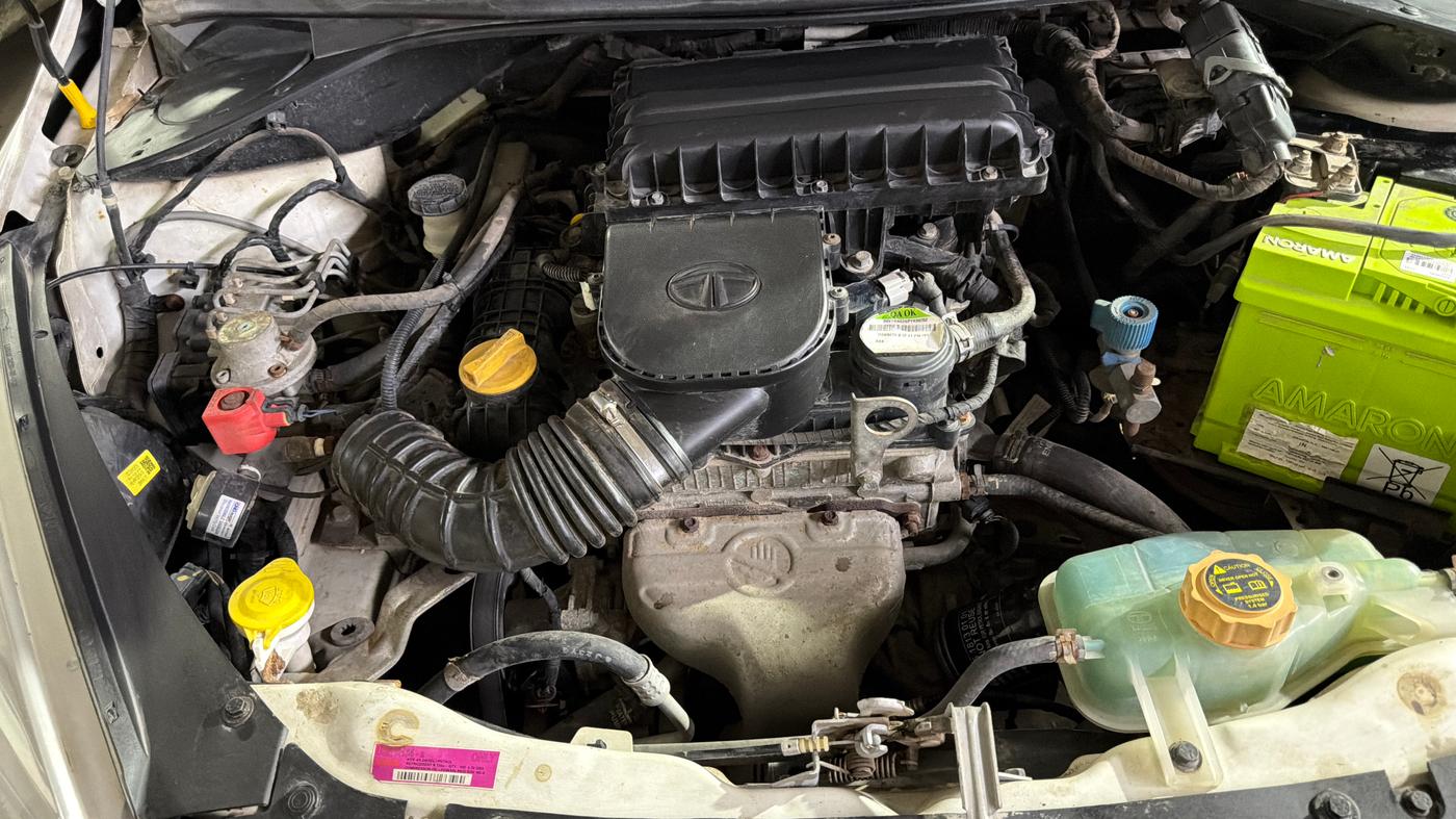 2019 Tata TIAGO NRG PETROL, CNG, Manual, 92,046 km, Engine View - Right