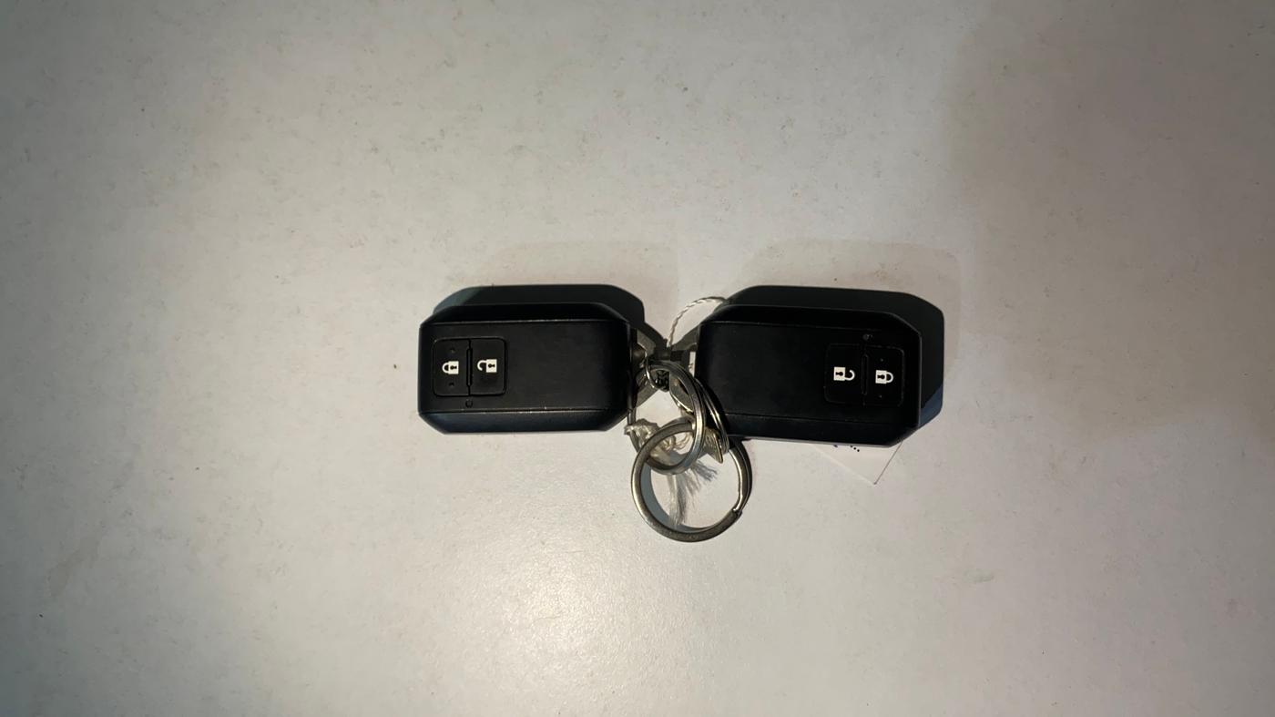 2023 Maruti Grand Vitara ALPHA SMART HYBRID, Petrol, Manual, 67,233 km, Key Close Up