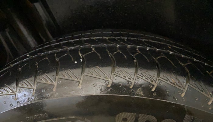 2023 Maruti Grand Vitara ALPHA SMART HYBRID, Petrol, Manual, 67,233 km, Right Rear Tyre Tread