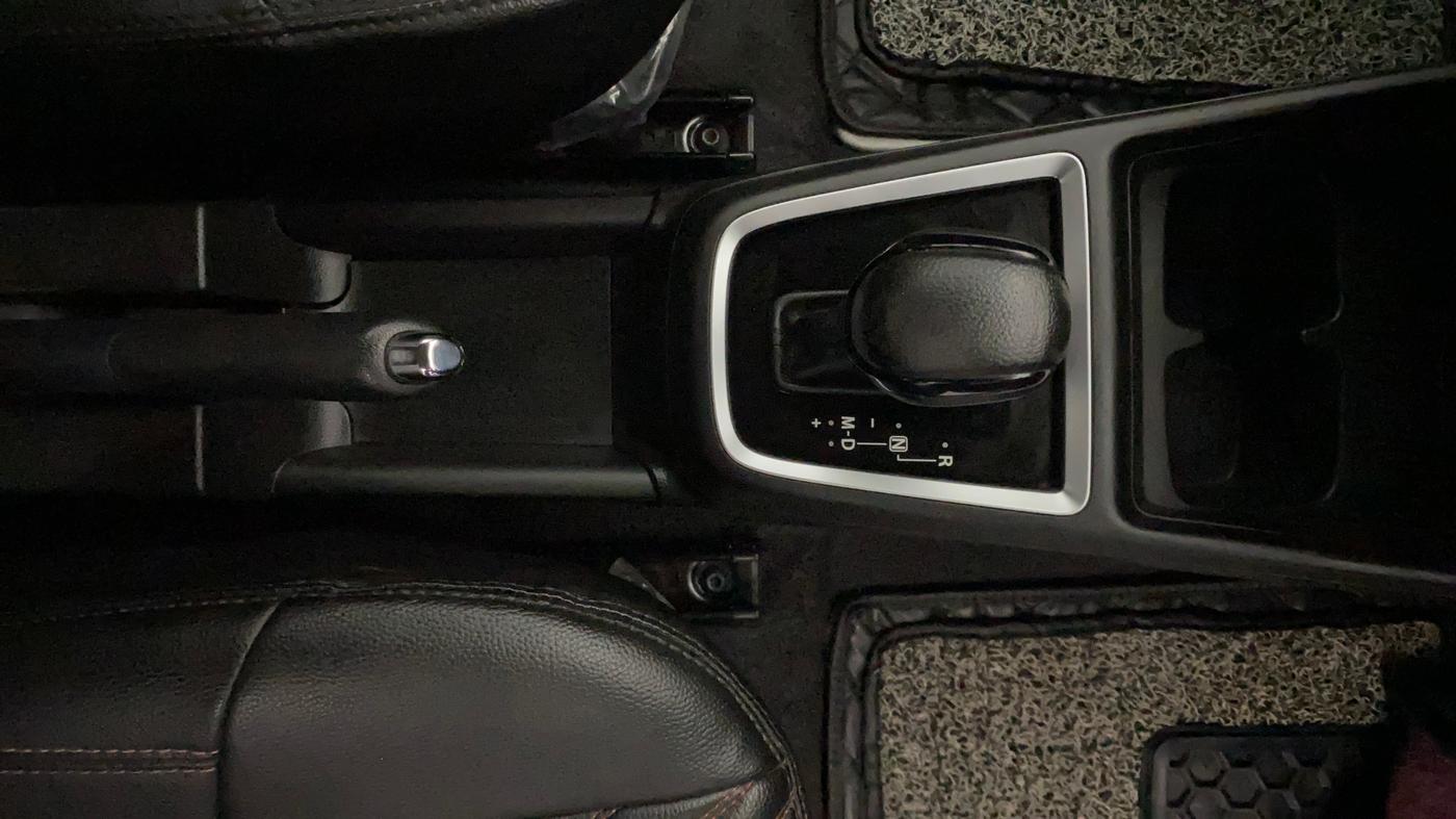 2022 Maruti Swift VXI AMT, Petrol, Automatic, 19,257 km, Gear Lever