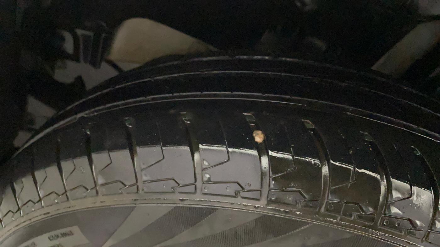 2022 Maruti Swift VXI AMT, Petrol, Automatic, 19,257 km, Left Rear Tyre Tread
