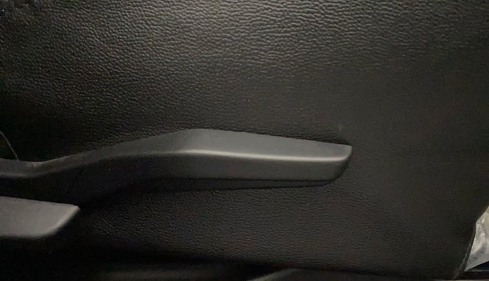 2022 Maruti Swift VXI AMT, Petrol, Automatic, 19,257 km, Driver Side Adjustment Panel