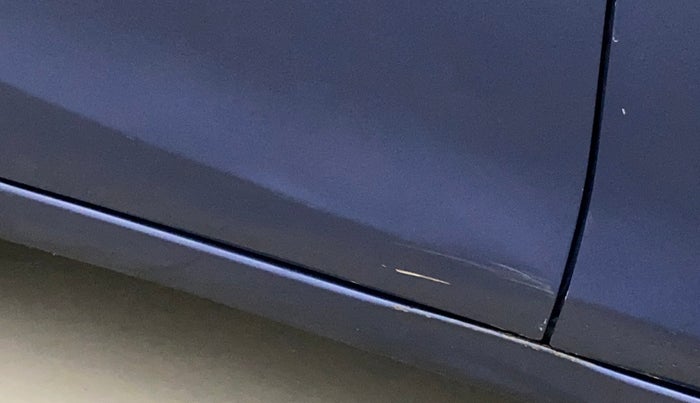 2017 Maruti Ciaz ALPHA 1.4 PETROL, Petrol, Manual, 52,917 km, Right rear door - Slightly dented