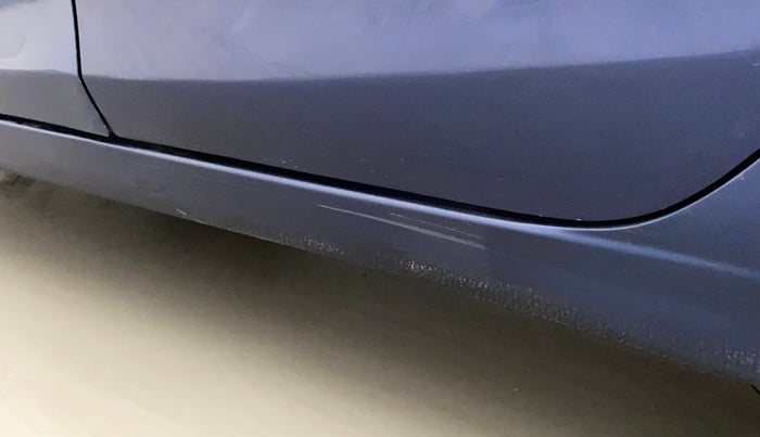 2017 Maruti Ciaz ALPHA 1.4 PETROL, Petrol, Manual, 52,917 km, Left running board - Minor scratches