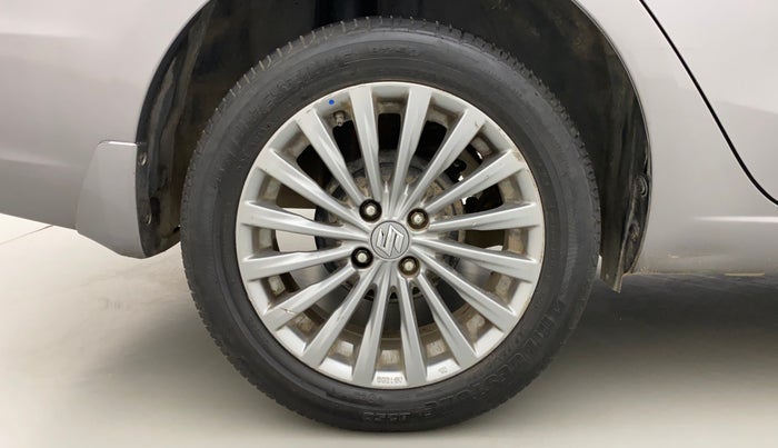 2016 Maruti Ciaz ZXI+, Petrol, Manual, 84,066 km, Right Rear Wheel