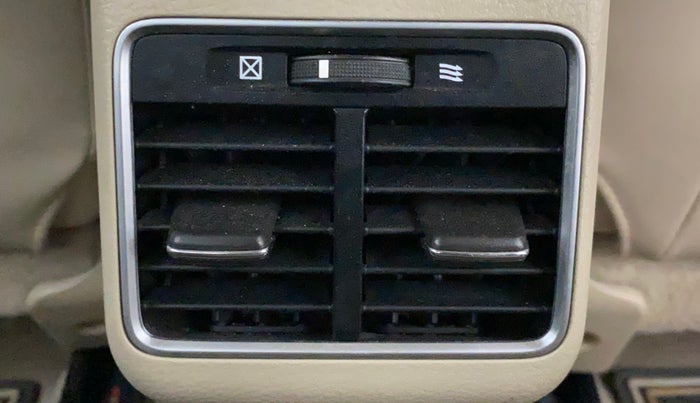 2016 Maruti Ciaz ZXI+, Petrol, Manual, 84,066 km, Rear AC Vents