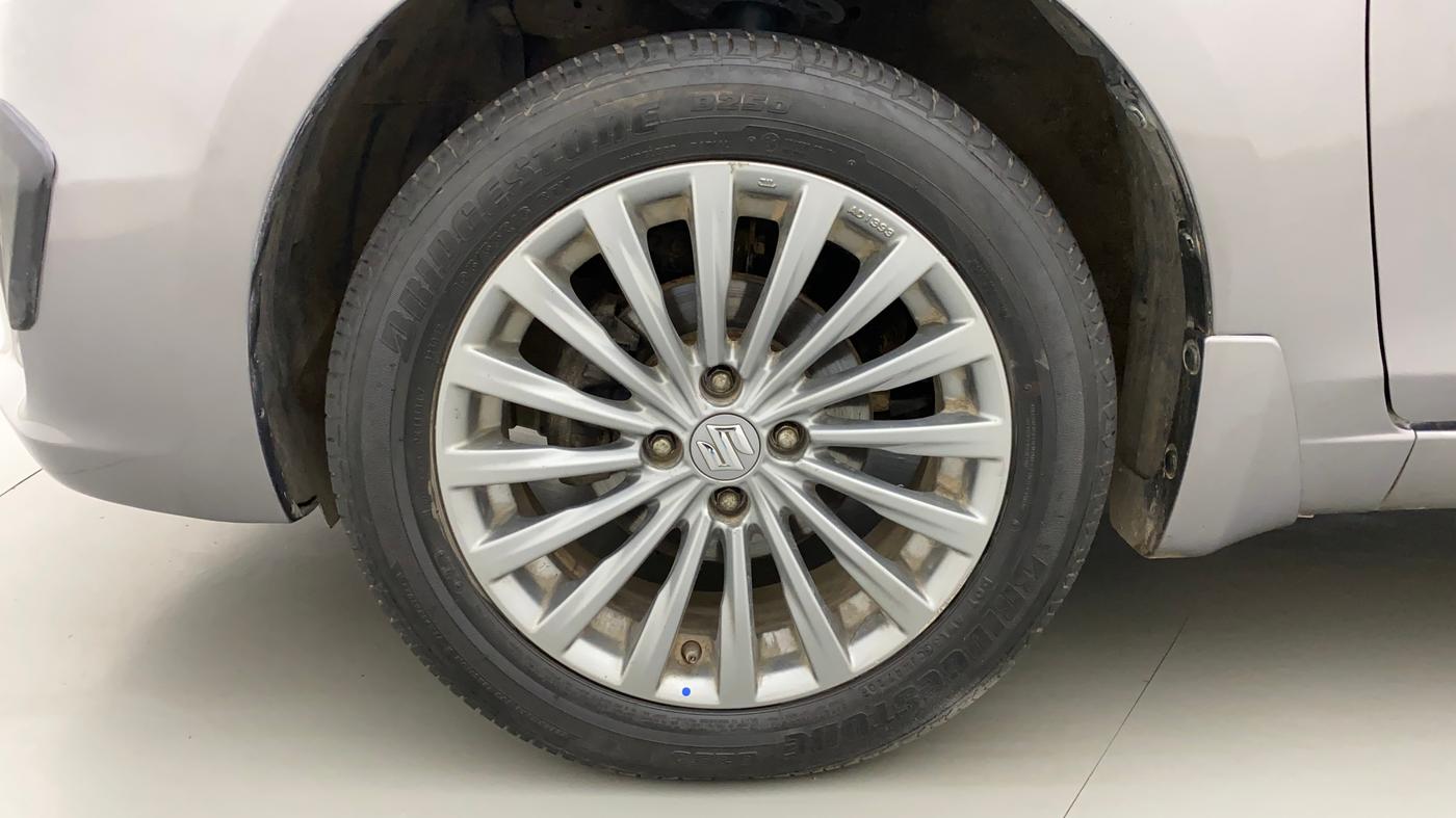2016 Maruti Ciaz ZXI+, Petrol, Manual, 84,066 km, Left Front Wheel