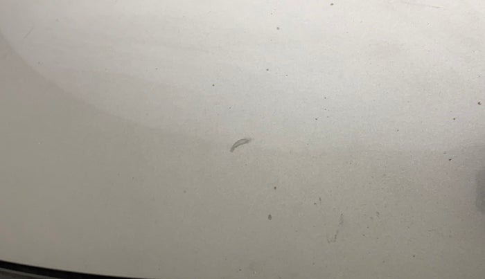 2016 Maruti Ciaz ZXI+, Petrol, Manual, 84,066 km, Bonnet (hood) - Minor scratches