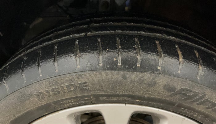 2018 Maruti Baleno ALPHA PETROL 1.2, Petrol, Manual, 61,401 km, Left Front Tyre Tread