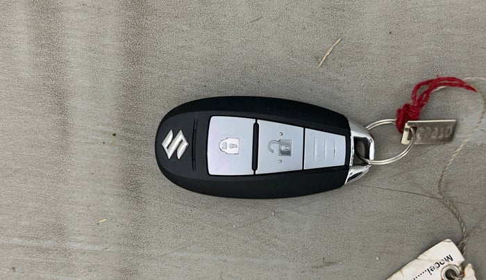 2018 Maruti Baleno ALPHA PETROL 1.2, Petrol, Manual, 61,401 km, Key Close Up