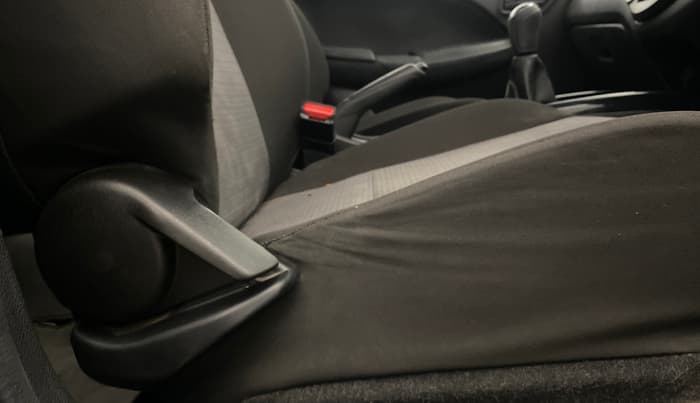 2016 Maruti Baleno SIGMA PETROL 1.2, Petrol, Manual, 55,116 km, Driver Side Adjustment Panel