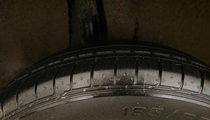2016 Maruti Baleno SIGMA PETROL 1.2, Petrol, Manual, 55,116 km, Right Rear Tyre Tread