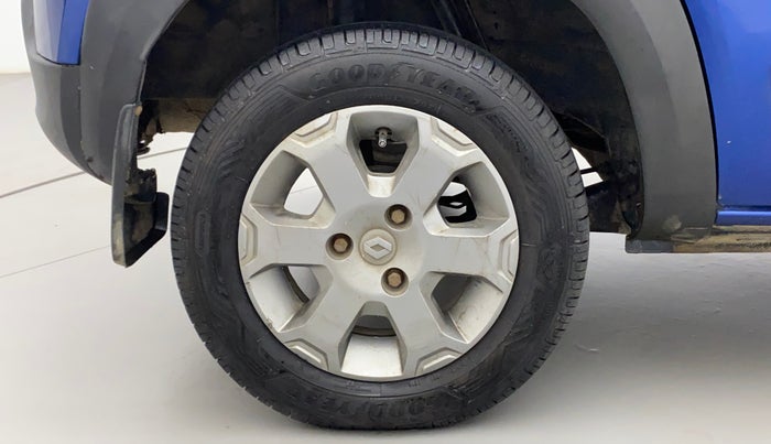 2018 Renault Kwid CLIMBER 1.0 AMT, Petrol, Automatic, 1,19,385 km, Right Rear Wheel